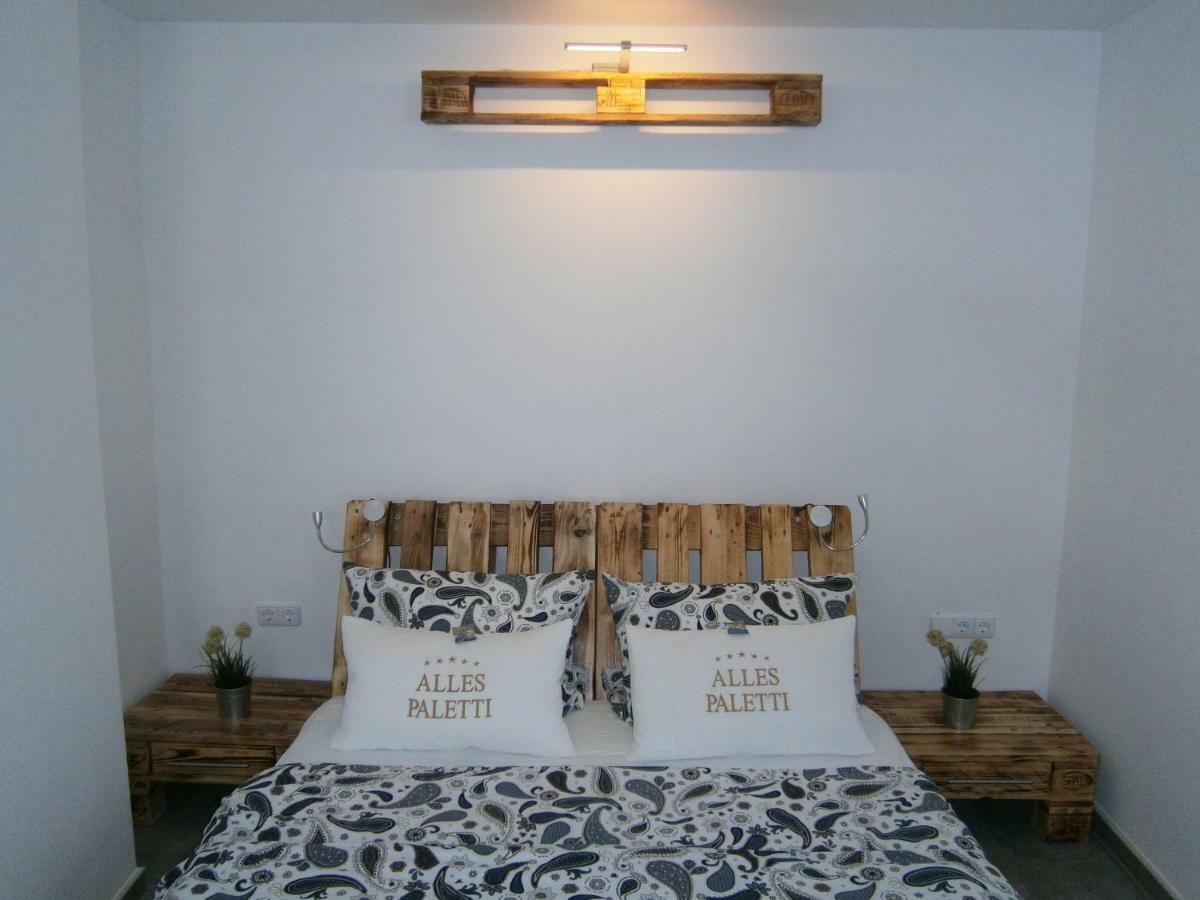 Appartement Alles Paletti Mit Klimaanlage à Wittenberg Extérieur photo
